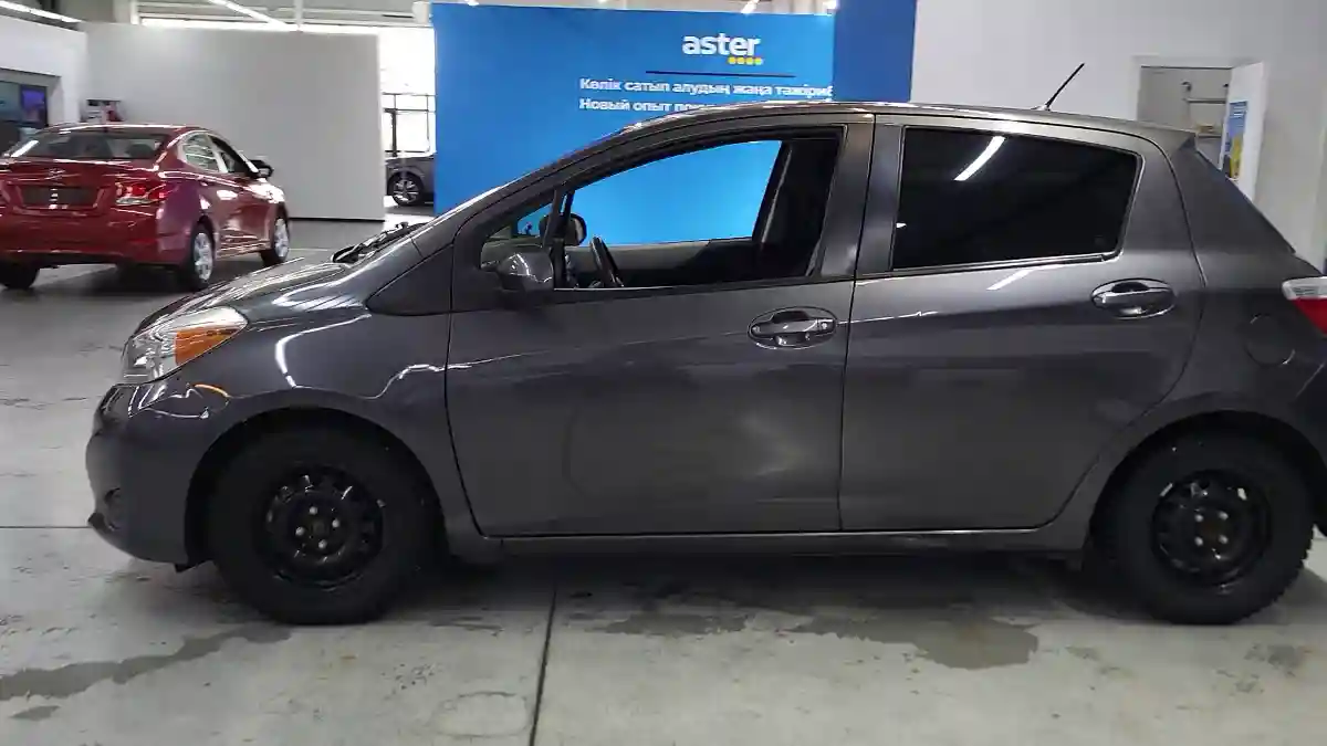 Toyota Yaris 2012 года за 4 990 000 тг. в Усть-Каменогорск