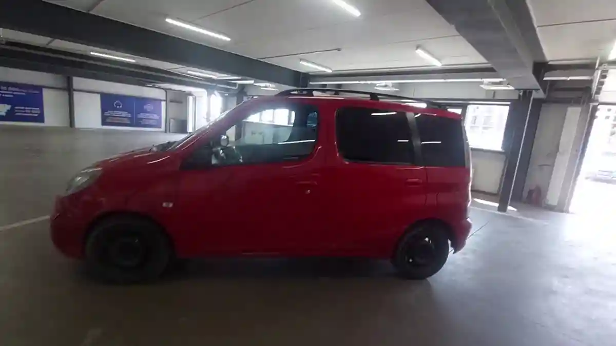 Toyota Yaris Verso 2002 года за 3 000 000 тг. в Астана