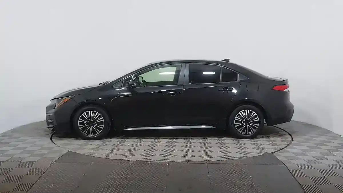 Toyota Corolla 2021 года за 8 490 000 тг. в Астана