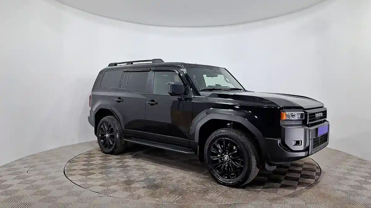 Toyota Land Cruiser Prado 2024 года за 36 850 000 тг. в Астана