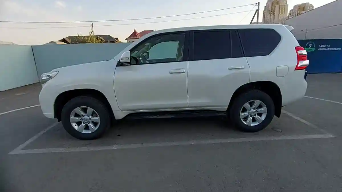 Toyota Land Cruiser Prado 2013 года за 12 500 000 тг. в Шымкент