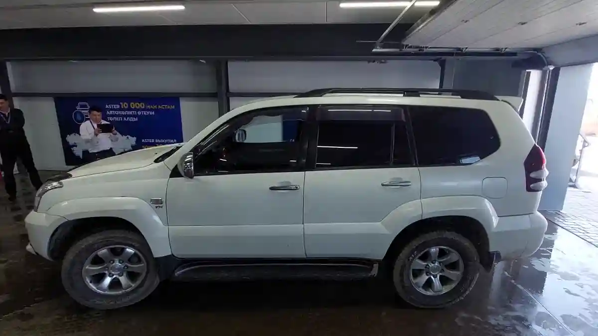 Toyota Land Cruiser Prado 2006 года за 9 500 000 тг. в Астана