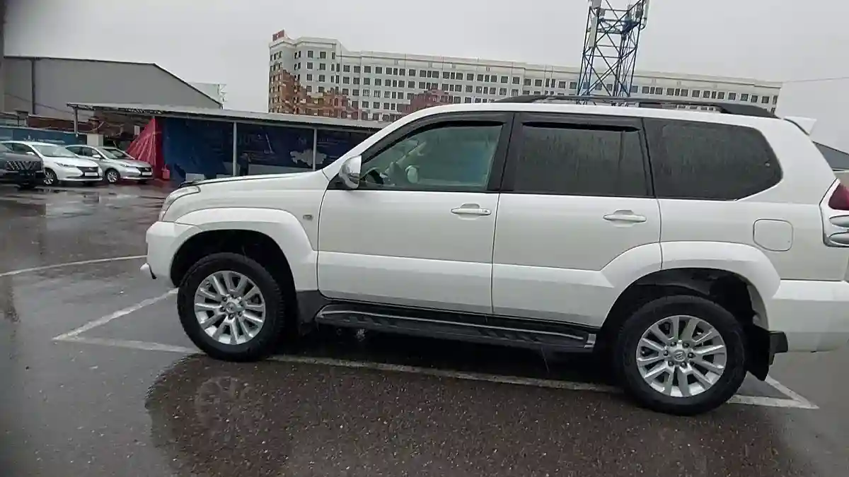 Toyota Land Cruiser Prado 2006 года за 10 000 000 тг. в Шымкент