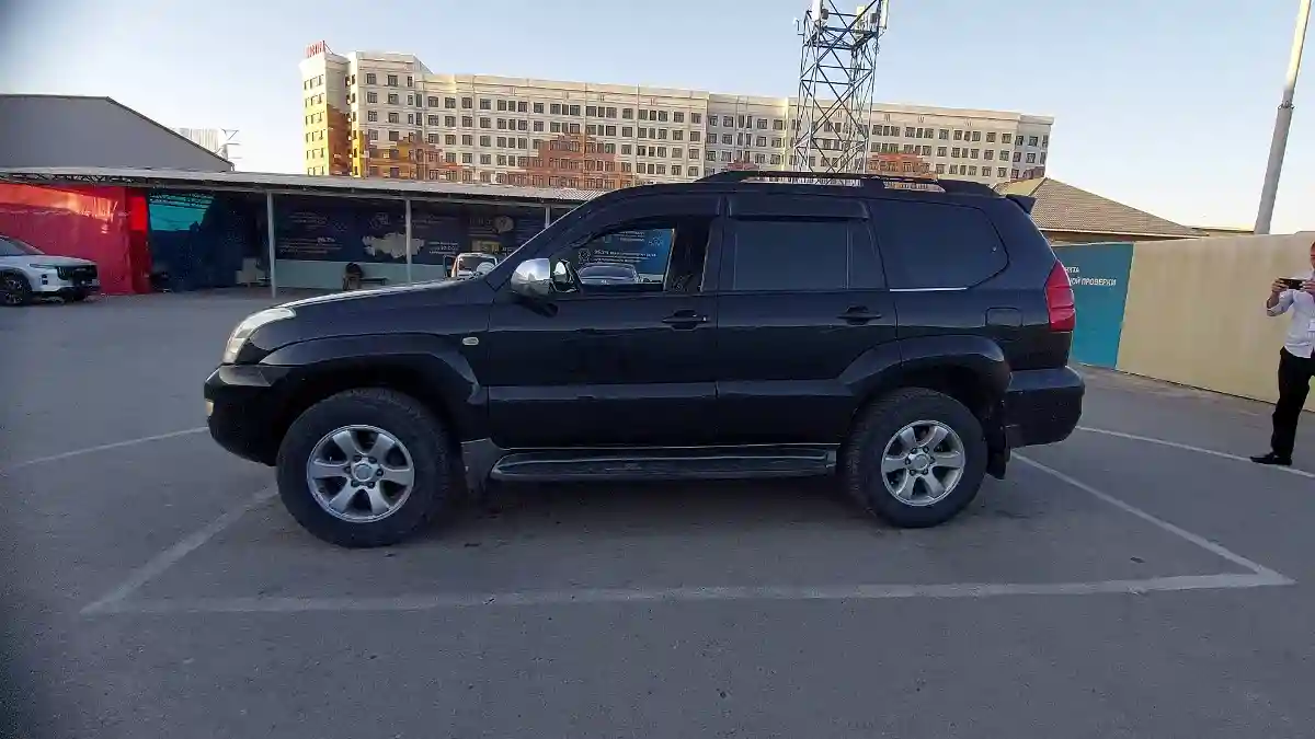 Toyota Land Cruiser Prado 2006 года за 9 000 000 тг. в Шымкент