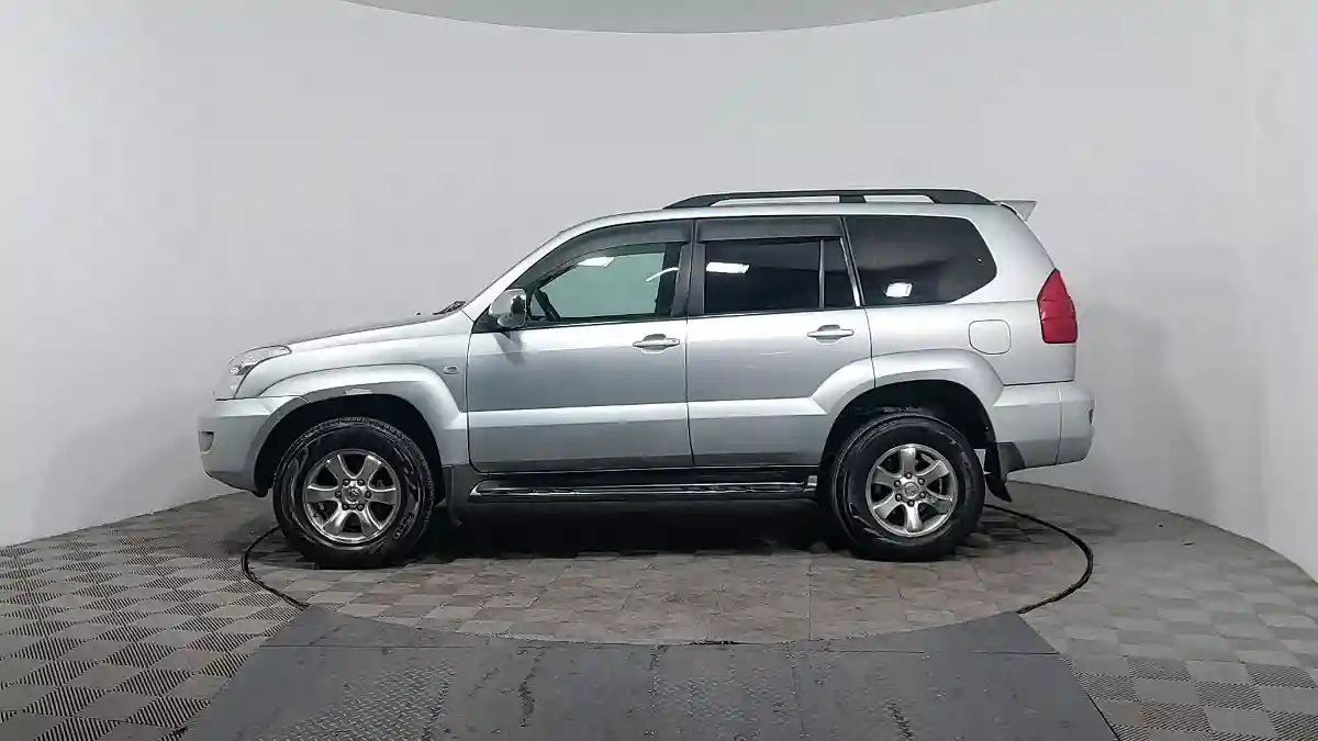 Toyota Land Cruiser Prado 2007 года за 9 990 000 тг. в Астана