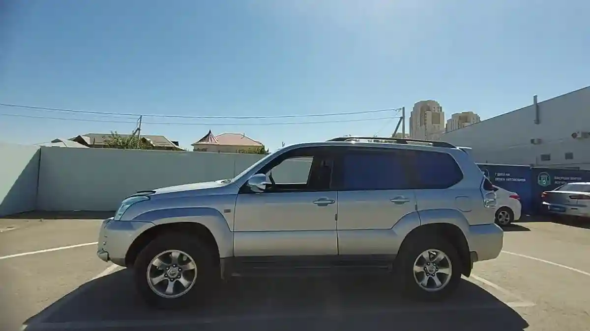 Toyota Land Cruiser Prado 2003 года за 10 500 000 тг. в Шымкент