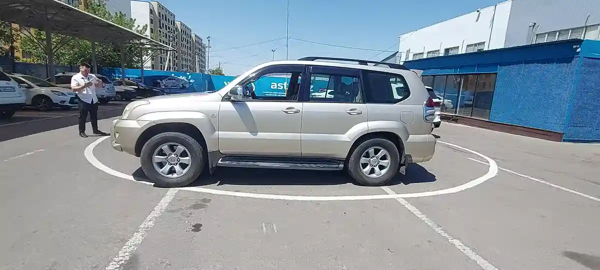 Toyota Land Cruiser Prado 2005 года за 10 000 000 тг. в Алматы