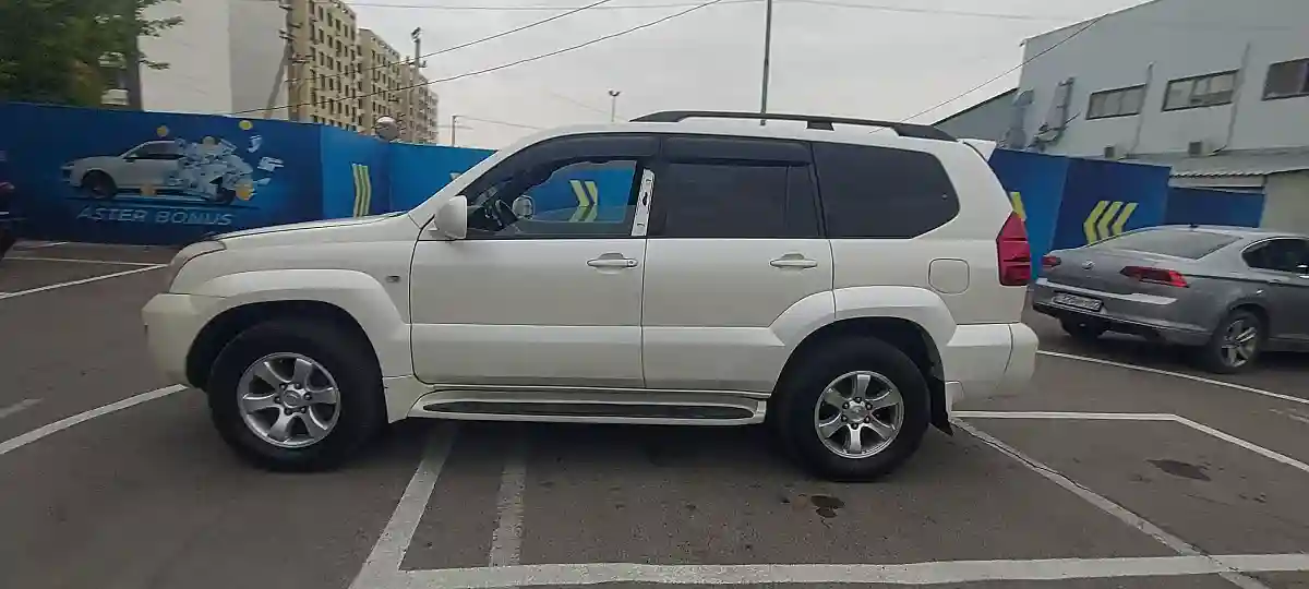 Toyota Land Cruiser Prado 2006 года за 11 000 000 тг. в Алматы