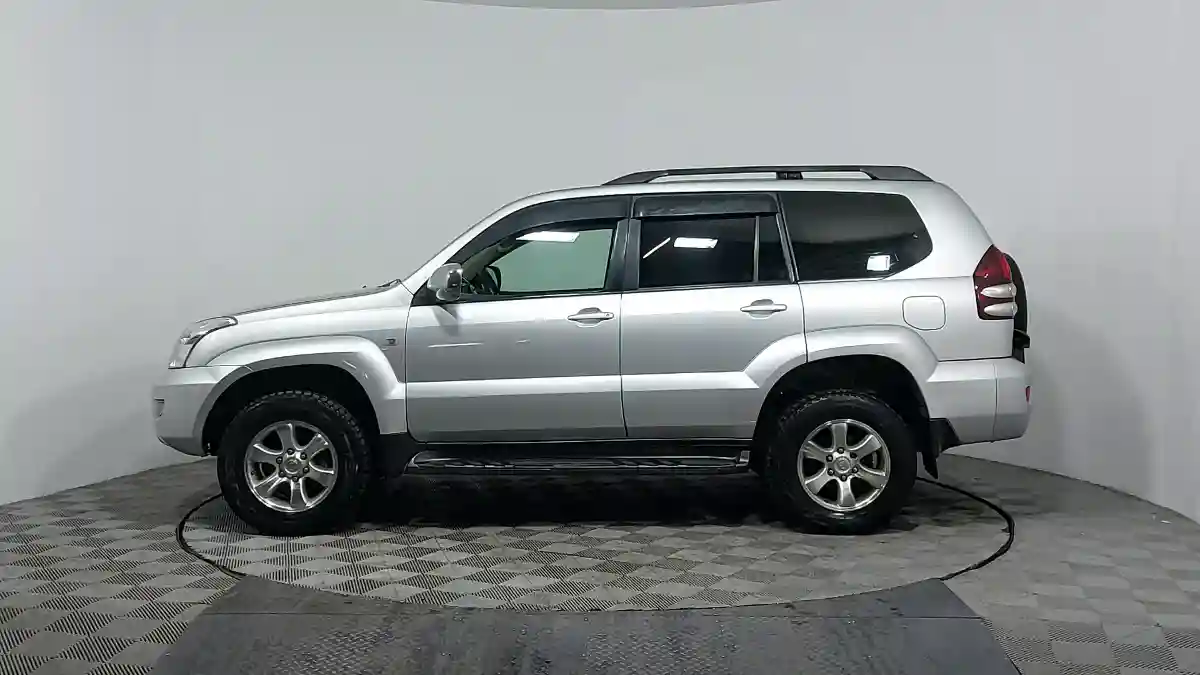 Toyota Land Cruiser Prado 2007 года за 9 890 000 тг. в Астана