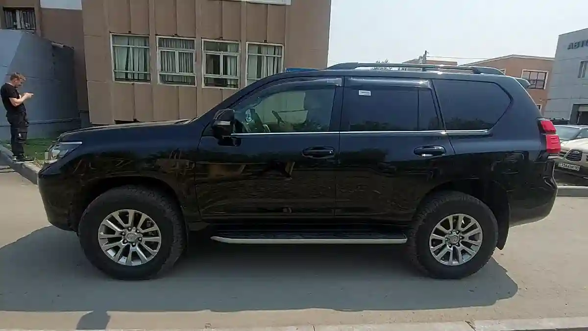 Toyota Land Cruiser Prado 2019 года за 35 000 000 тг. в Костанай