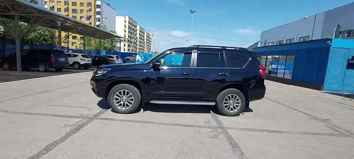 Toyota Land Cruiser Prado 2019 года за 31 000 000 тг. в Алматы