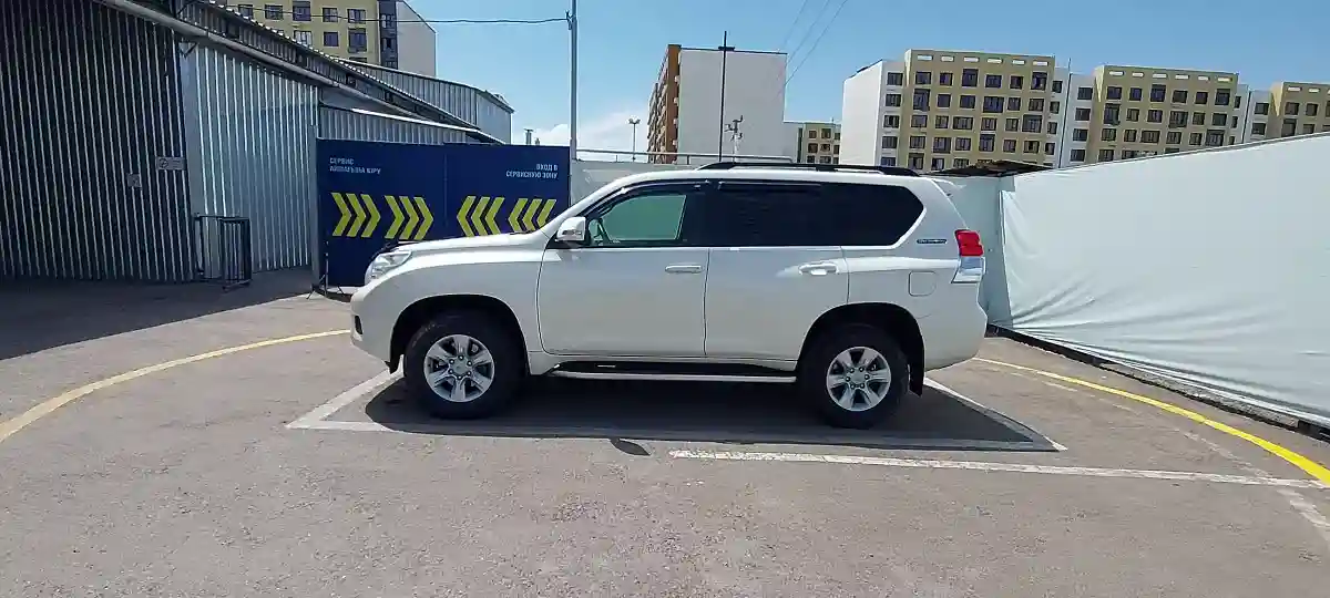 Toyota Land Cruiser Prado 2012 года за 18 500 000 тг. в Алматы