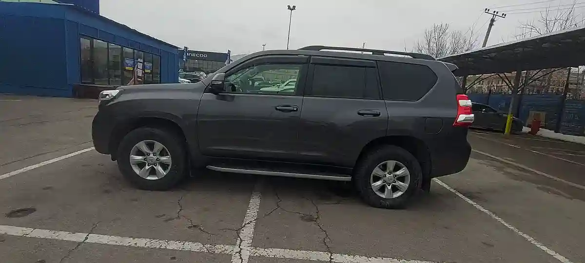 Toyota Land Cruiser Prado 2016 года за 20 000 000 тг. в Алматы