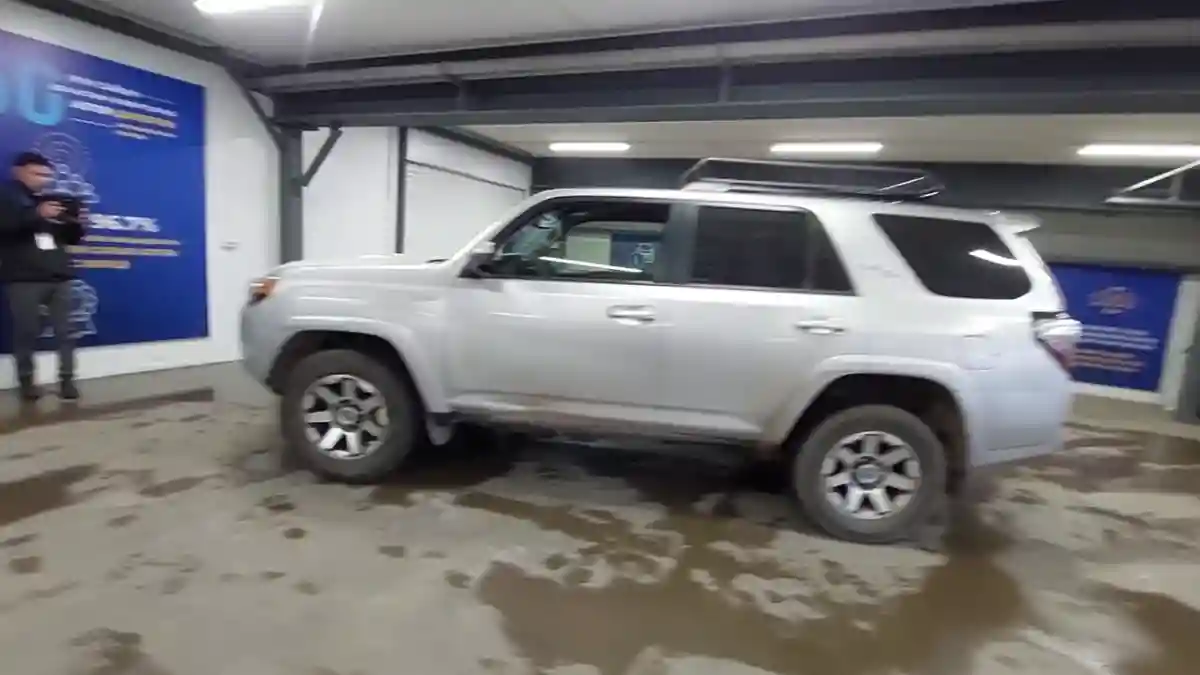 Toyota 4Runner 2020 года за 21 500 000 тг. в Астана