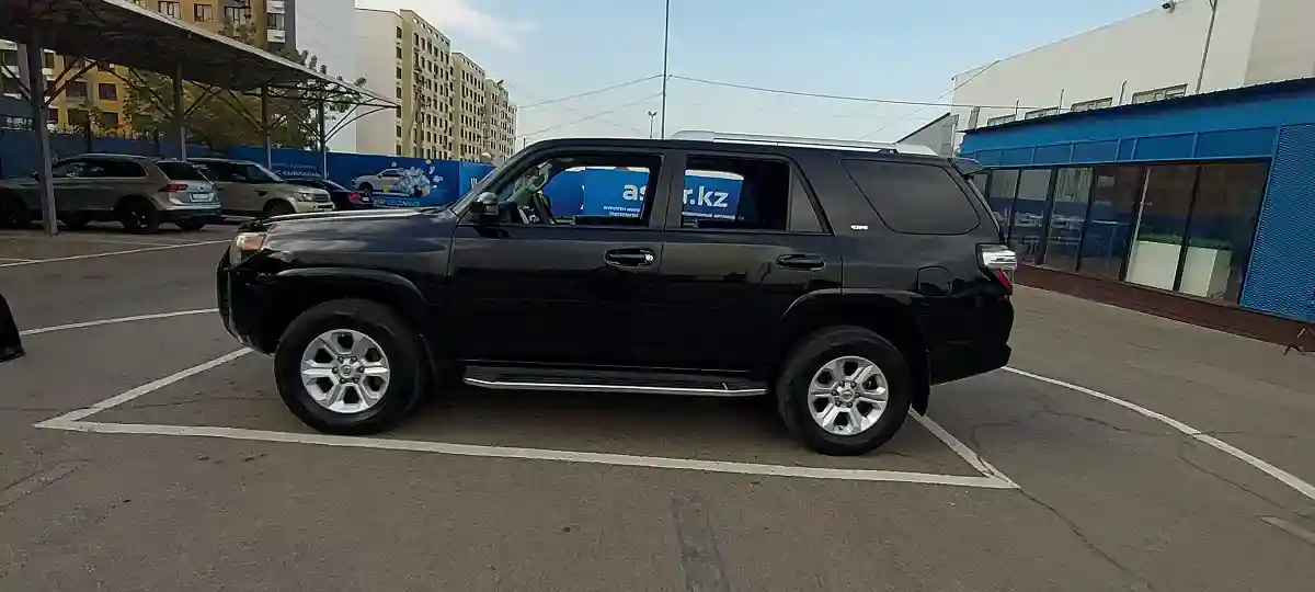 Toyota 4Runner 2016 года за 18 000 000 тг. в Алматы