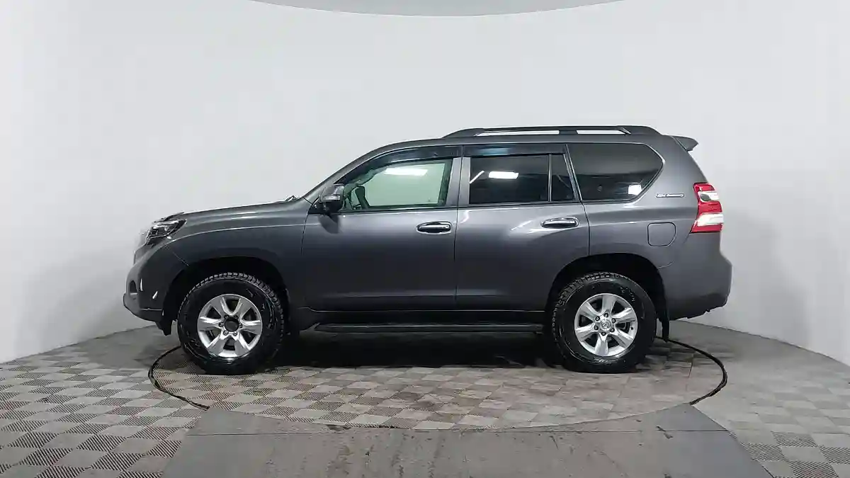 Toyota Land Cruiser Prado 2012 года за 15 550 000 тг. в Астана