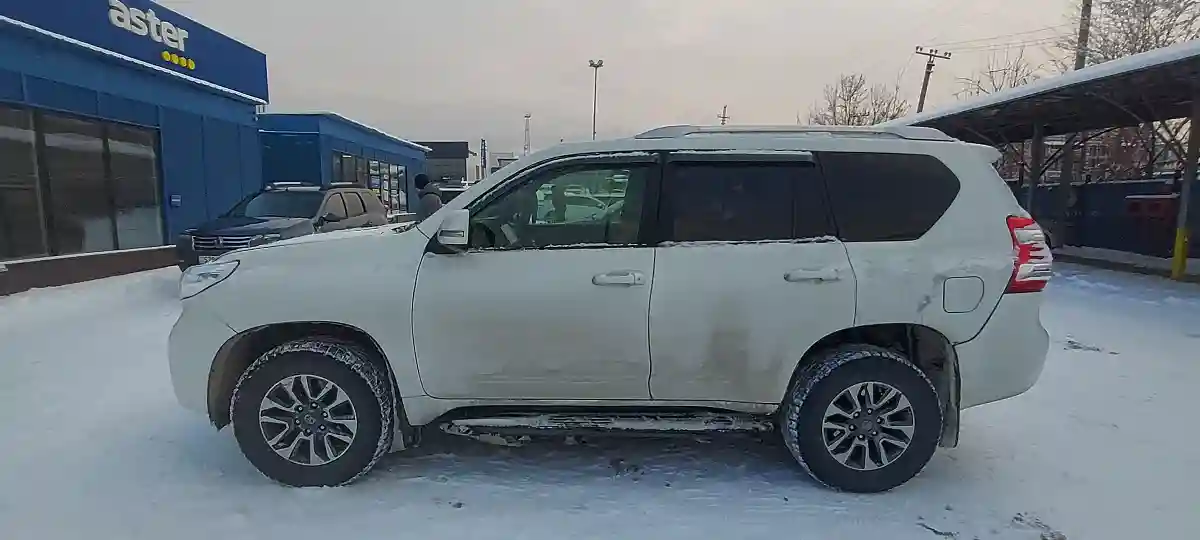 Toyota Land Cruiser Prado 2013 года за 13 000 000 тг. в Алматы