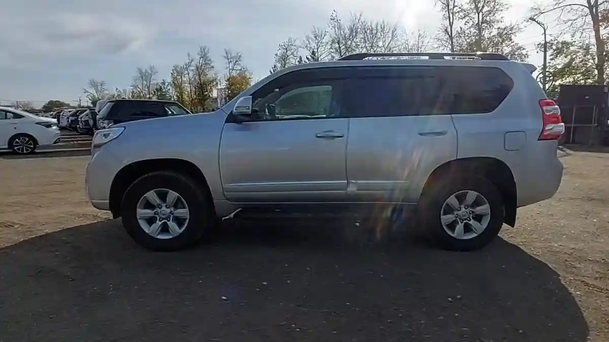 Toyota Land Cruiser Prado 2016 года за 20 948 000 тг. в Павлодар