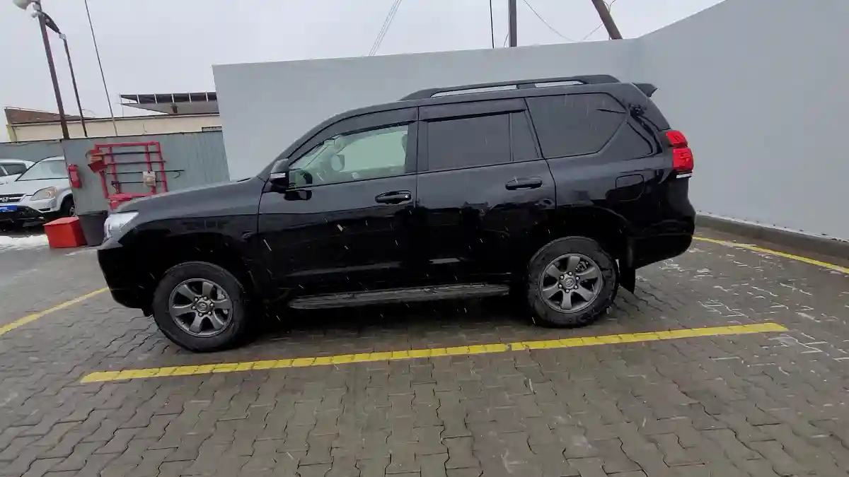 Toyota Land Cruiser Prado 2019 года за 21 250 000 тг. в Кокшетау