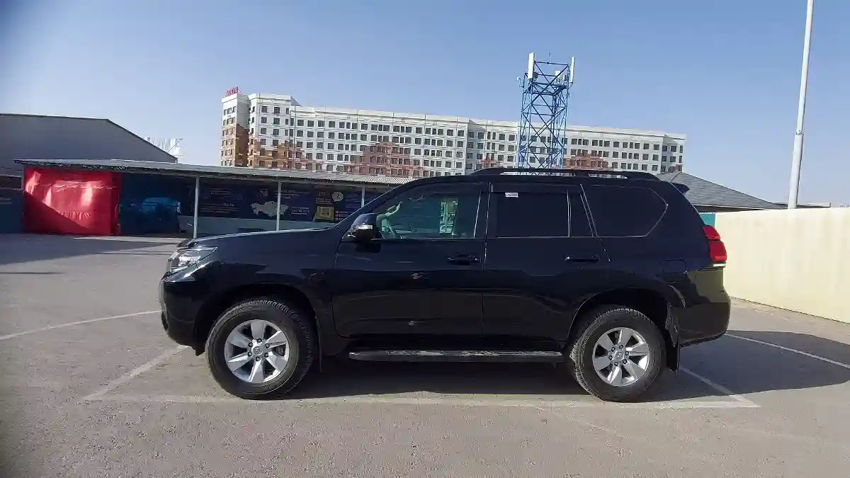 Toyota Land Cruiser Prado 2020 года за 26 000 000 тг. в Шымкент
