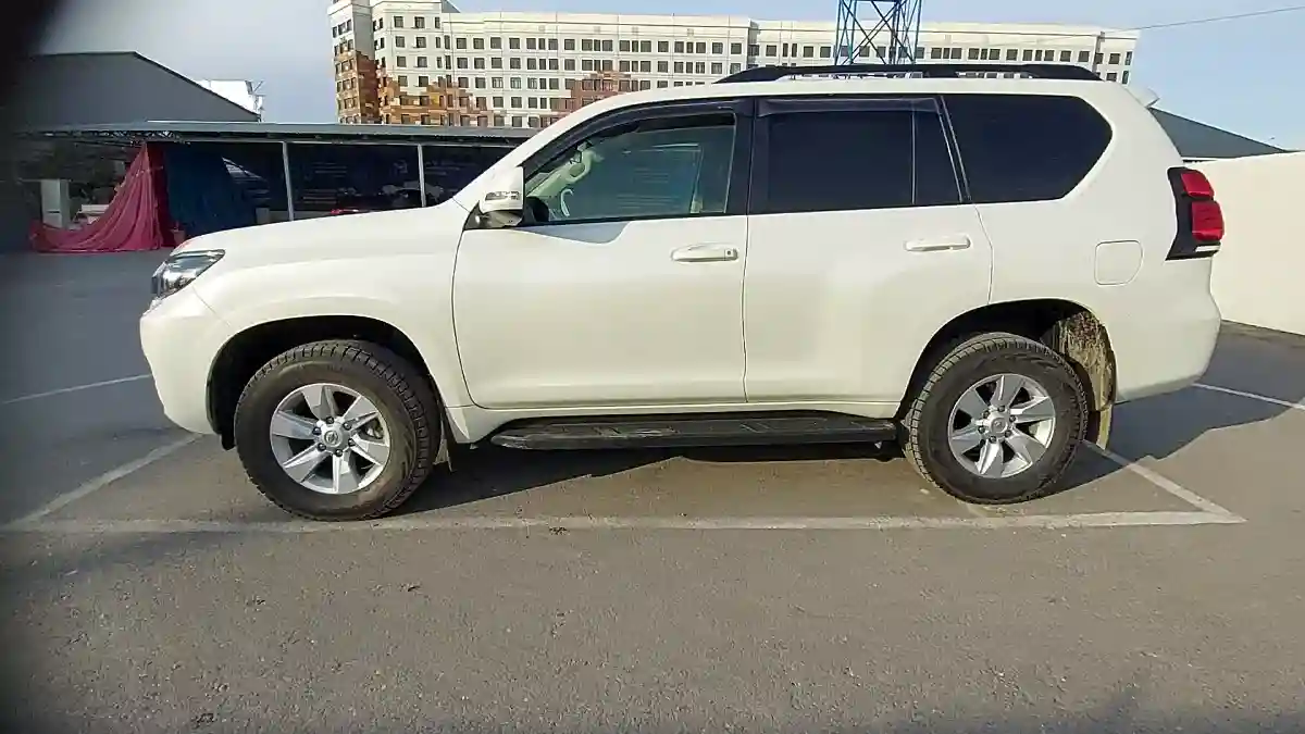 Toyota Land Cruiser Prado 2020 года за 26 000 000 тг. в Шымкент