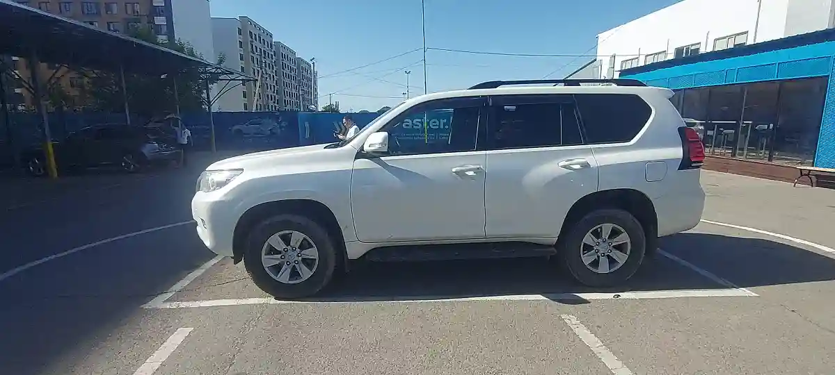 Toyota Land Cruiser Prado 2019 года за 20 000 000 тг. в Алматы