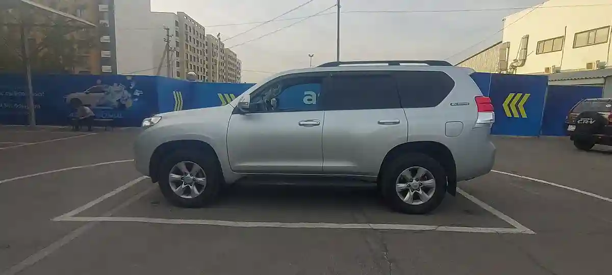 Toyota Land Cruiser Prado 2012 года за 15 000 000 тг. в Алматы