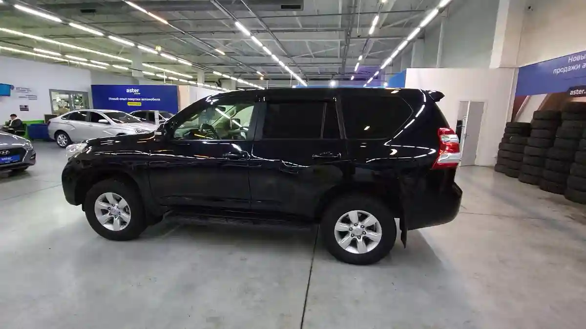 Toyota Land Cruiser Prado 2013 года за 16 290 000 тг. в Усть-Каменогорск