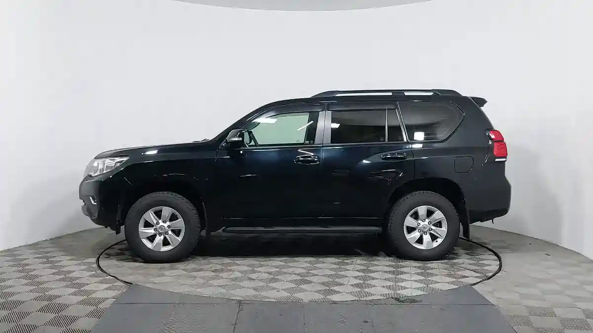 Toyota Land Cruiser Prado 2018 года за 20 400 000 тг. в Астана