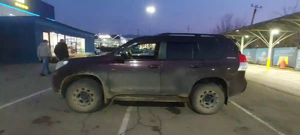 Toyota Land Cruiser Prado 2011 года за 14 000 000 тг. в Алматы