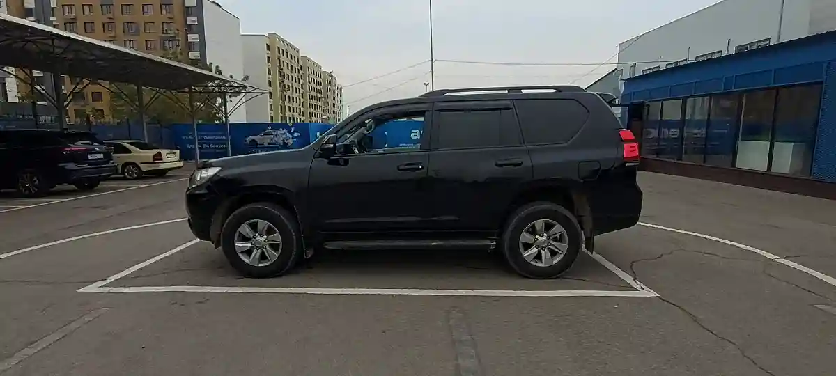 Toyota Land Cruiser Prado 2018 года за 17 500 000 тг. в Алматы