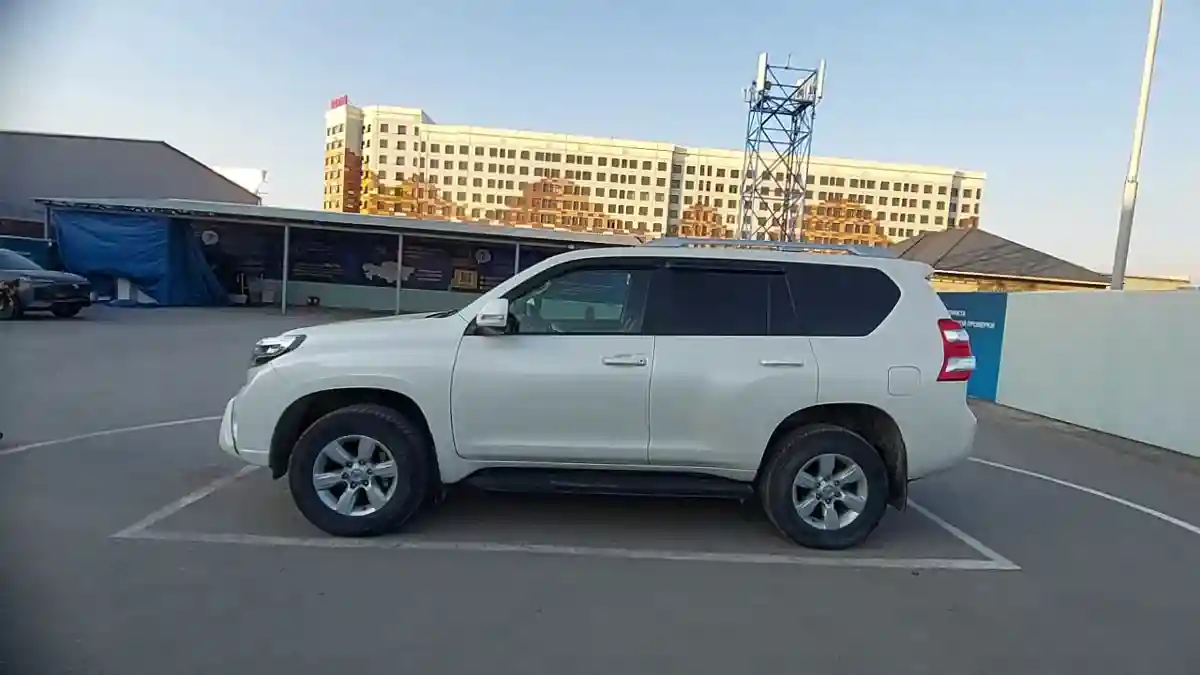 Toyota Land Cruiser Prado 2014 года за 22 000 000 тг. в Шымкент