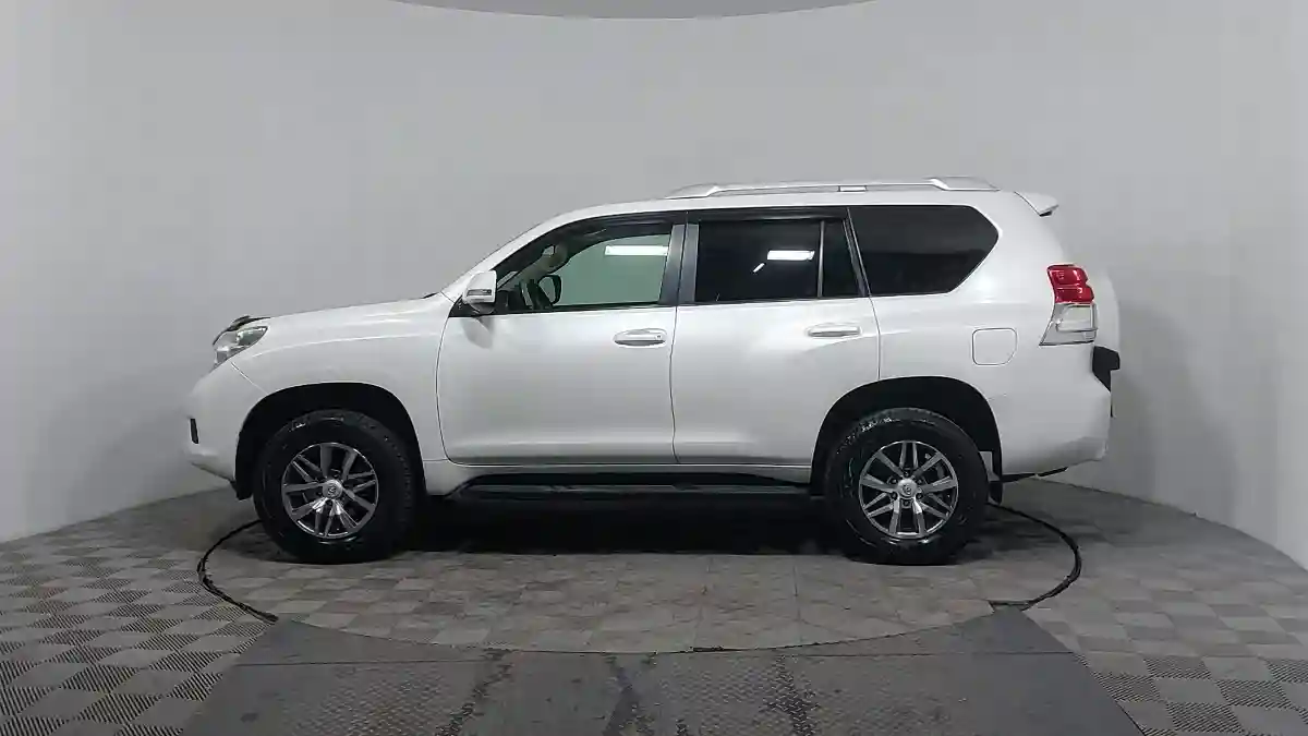 Toyota Land Cruiser Prado 2009 года за 12 420 000 тг. в Астана