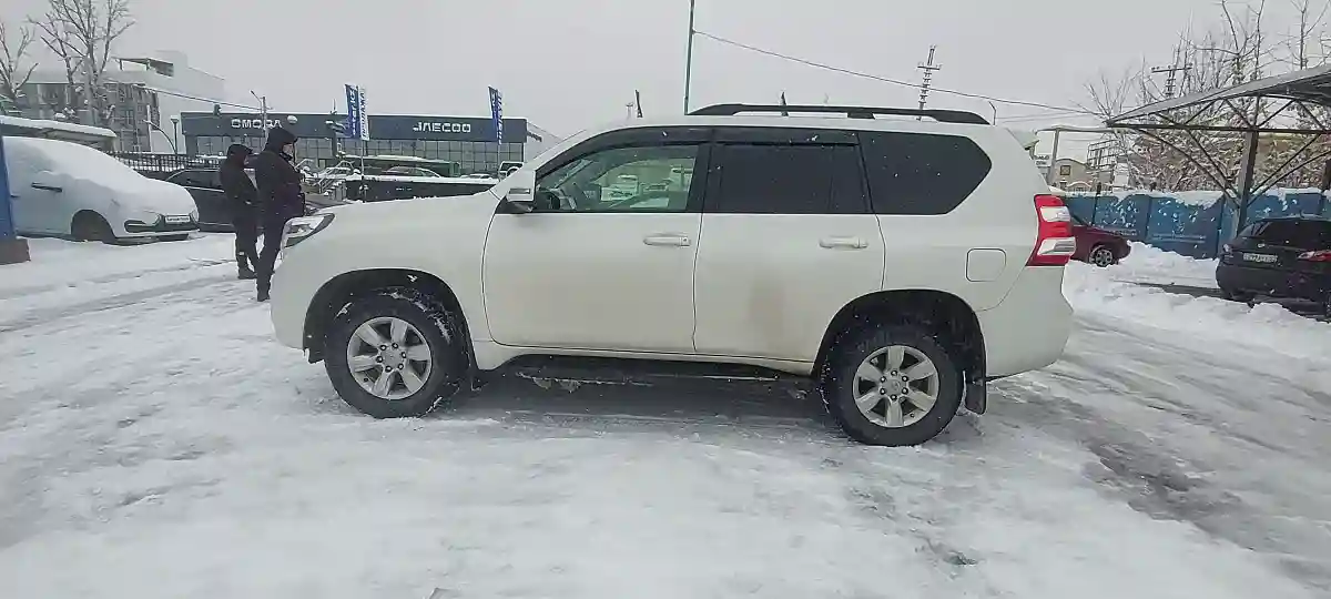 Toyota Land Cruiser Prado 2014 года за 17 000 000 тг. в Алматы