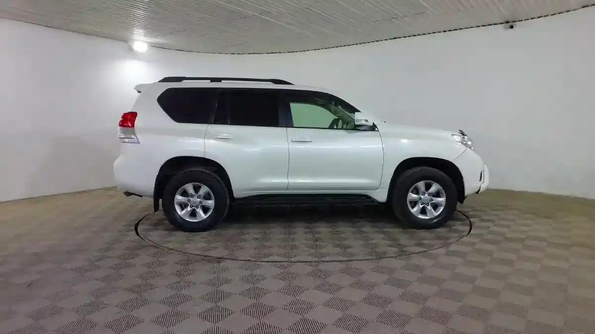 Toyota Land Cruiser Prado 2013 года за 14 990 000 тг. в Шымкент