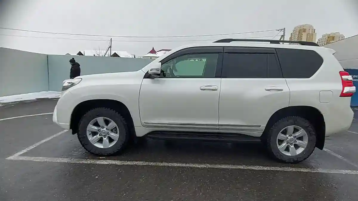 Toyota Land Cruiser Prado 2013 года за 17 000 000 тг. в Шымкент