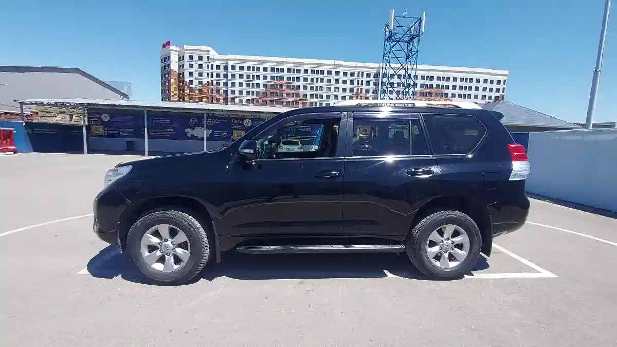 Toyota Land Cruiser Prado 2012 года за 13 250 000 тг. в Шымкент