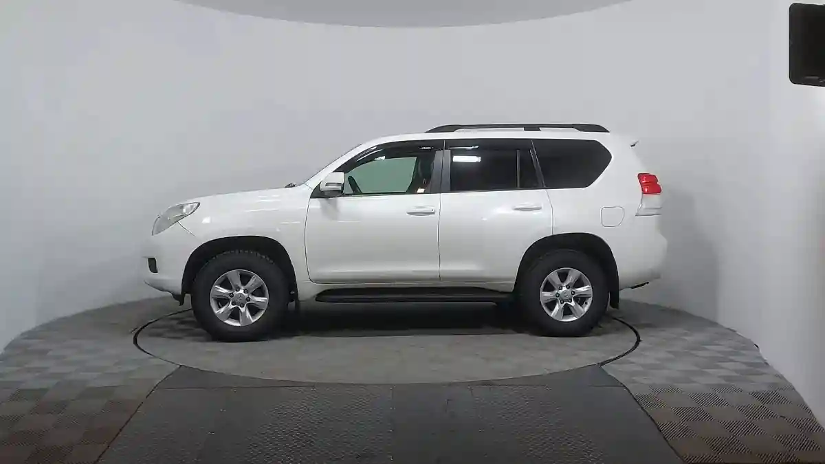 Toyota Land Cruiser Prado 2011 года за 13 000 000 тг. в Астана