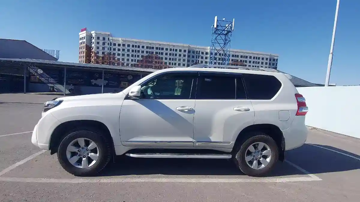 Toyota Land Cruiser Prado 2014 года за 18 000 000 тг. в Шымкент