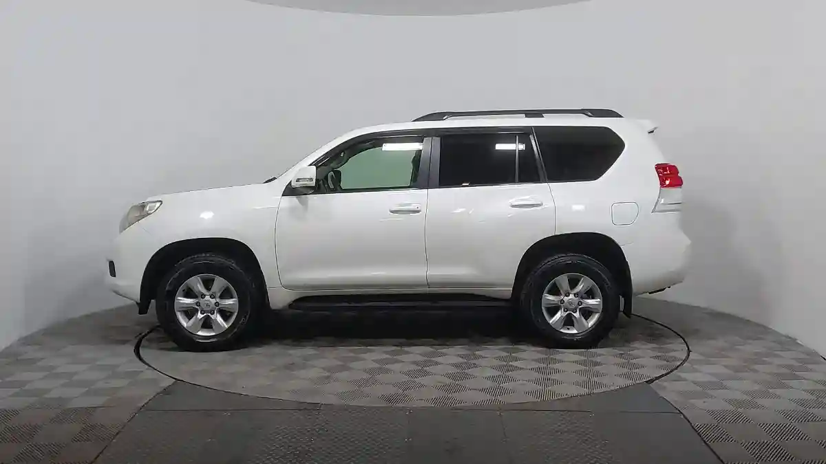 Toyota Land Cruiser Prado 2013 года за 14 790 000 тг. в Астана