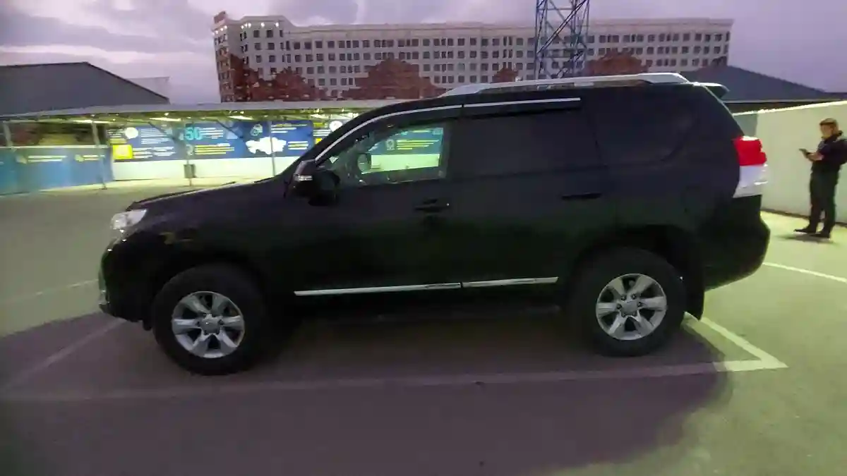 Toyota Land Cruiser Prado 2012 года за 14 800 000 тг. в Шымкент