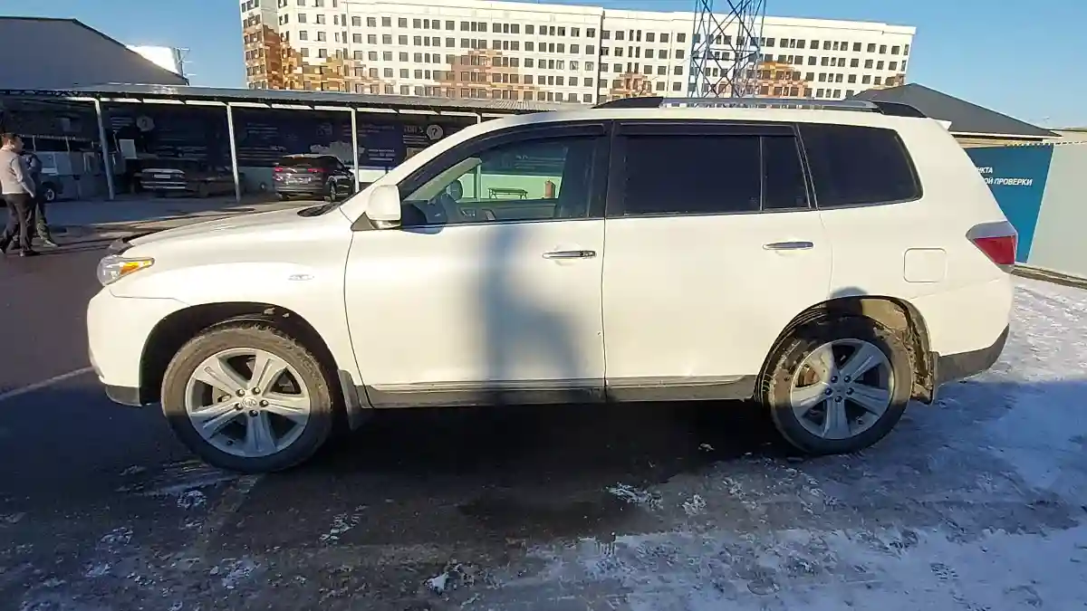 Toyota Highlander 2012 года за 14 000 000 тг. в Шымкент