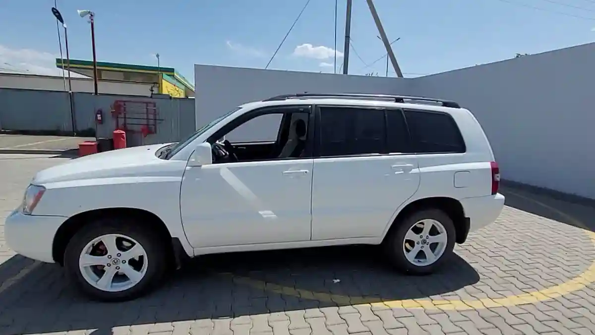 Toyota Highlander 2005 года за 7 000 000 тг. в Кокшетау