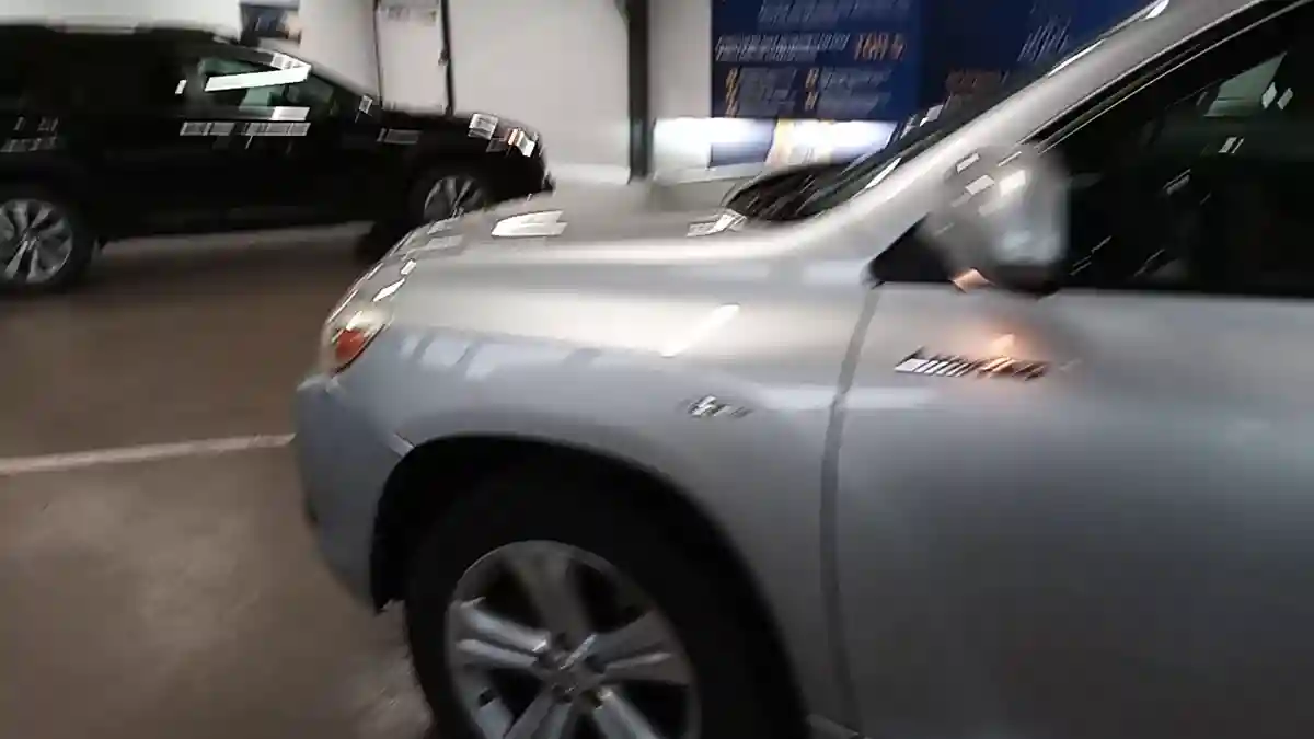 Toyota Highlander 2007 года за 9 500 000 тг. в Астана