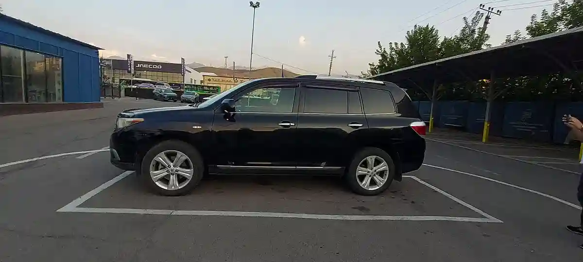 Toyota Highlander 2011 года за 12 000 000 тг. в Алматы