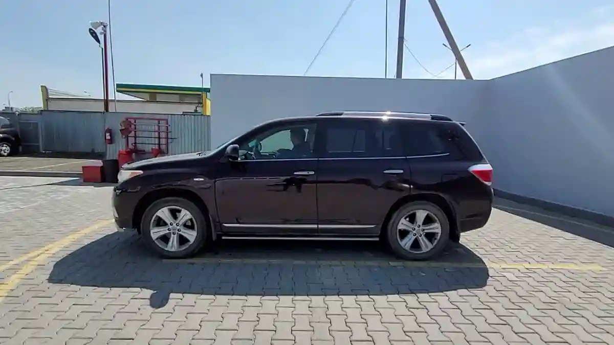 Toyota Highlander 2012 года за 15 000 000 тг. в Кокшетау