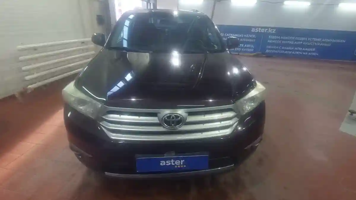 Toyota Highlander 2011 года за 12 000 000 тг. в Астана