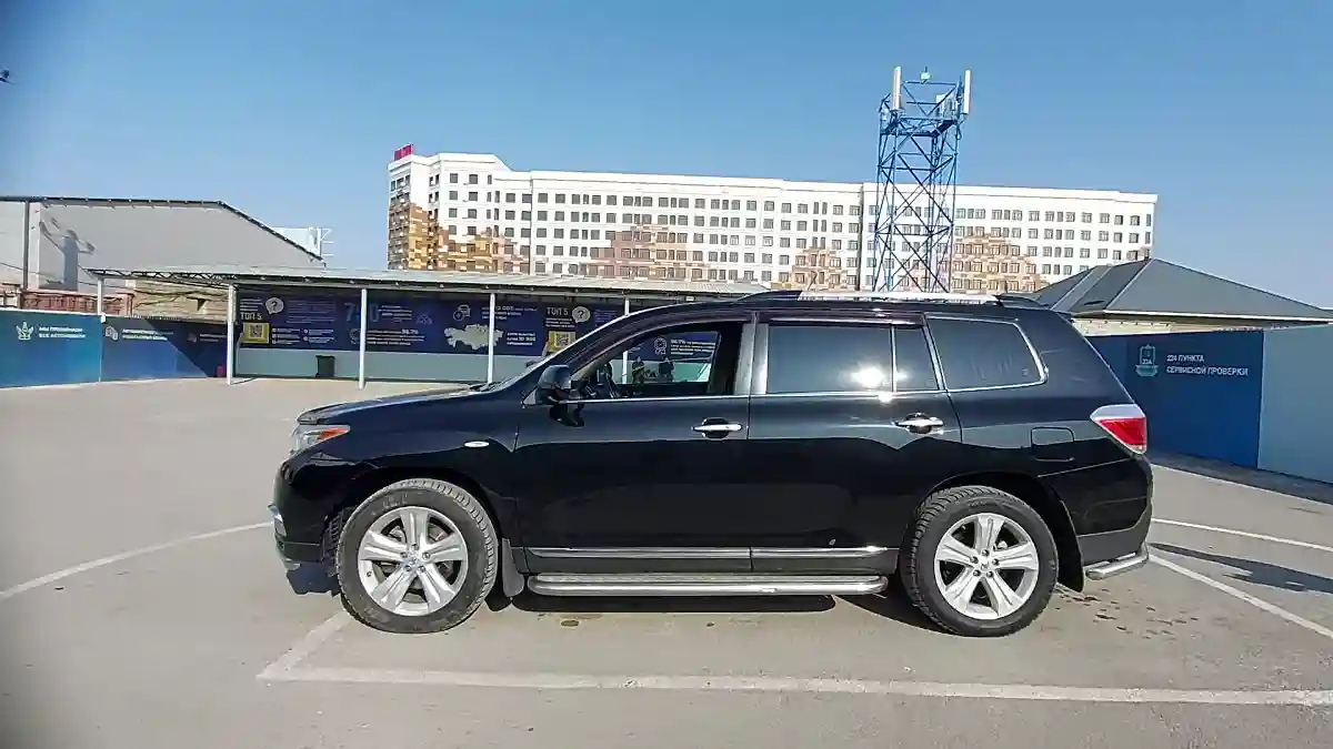 Toyota Highlander 2011 года за 15 000 000 тг. в Шымкент