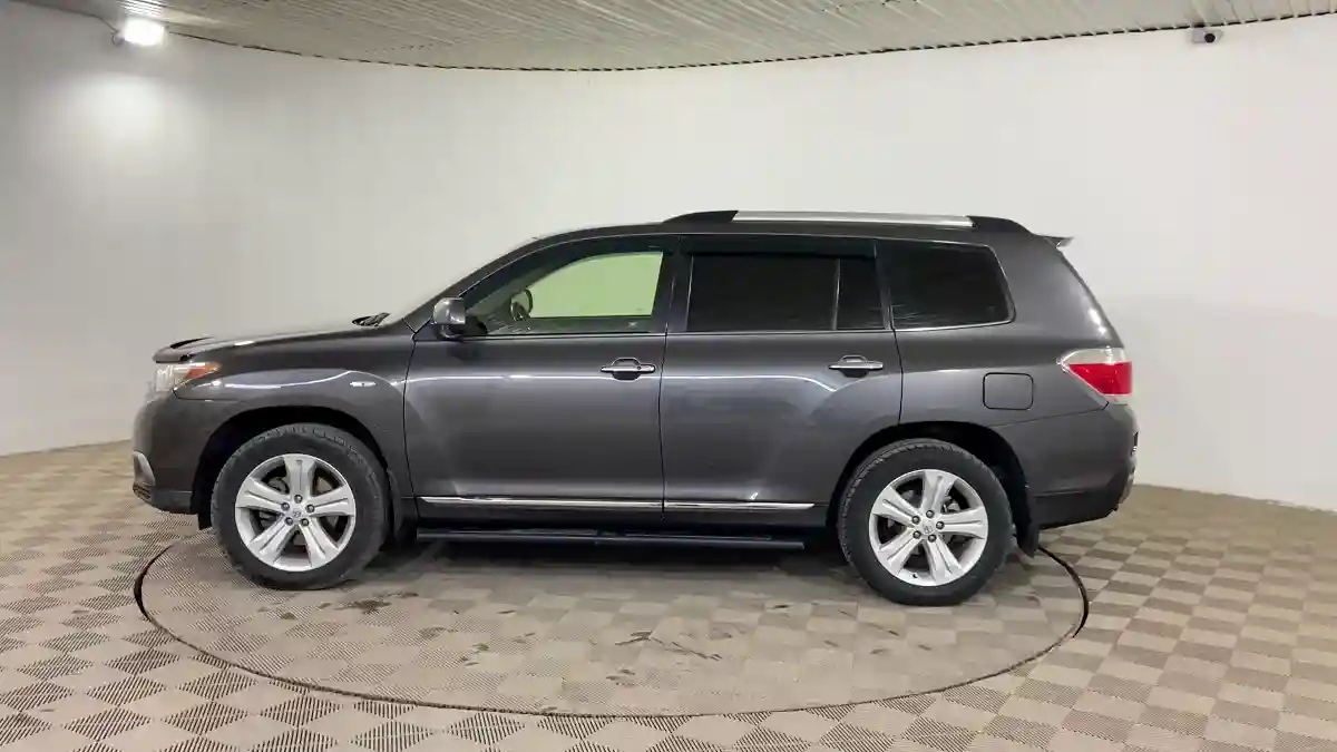 Toyota Highlander 2012 года за 13 140 000 тг. в Шымкент