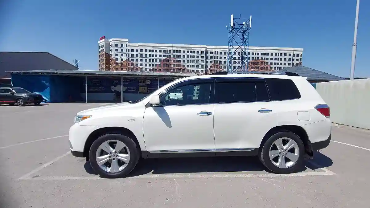 Toyota Highlander 2013 года за 13 000 000 тг. в Шымкент